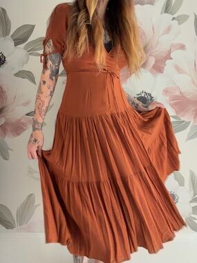 Christy Dawn Augusta rust Tiered Wrap Midi size small